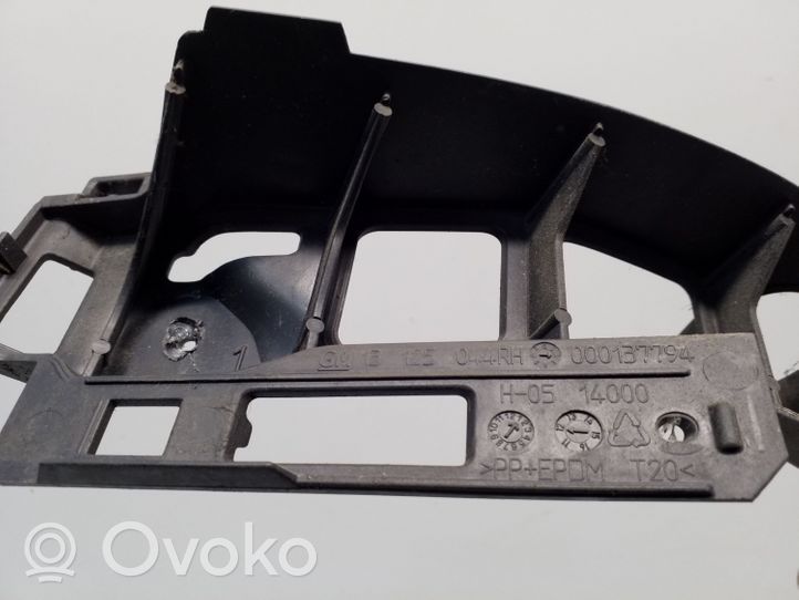 Opel Zafira B Bumper support mounting bracket corner 