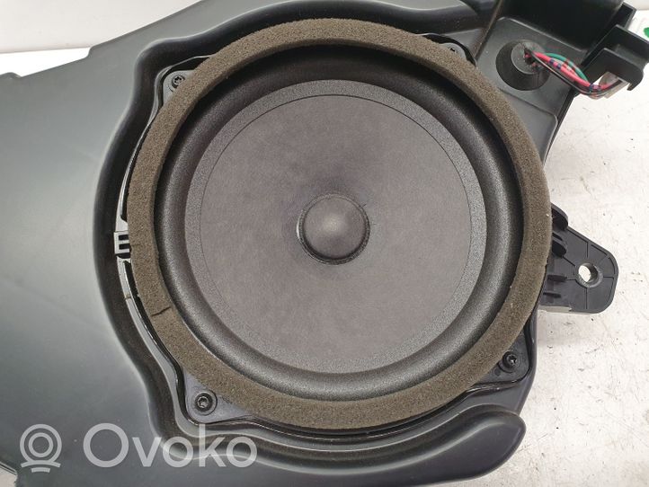 KIA Sportage Subwoofer-bassokaiutin 8946015901A