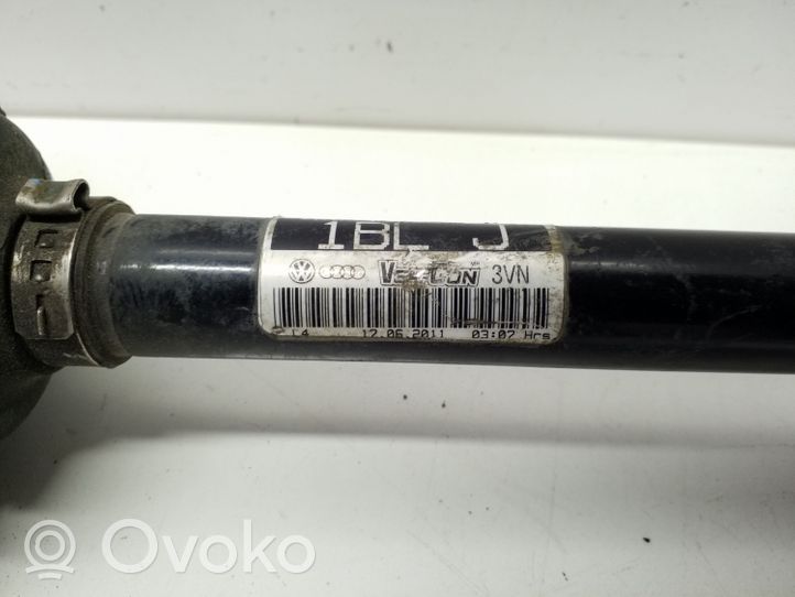 Volkswagen Jetta VI Front driveshaft 