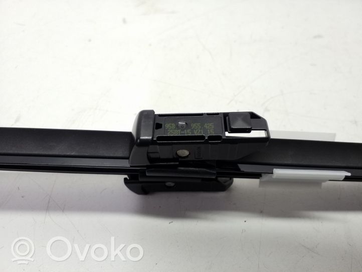 Porsche Macan Windshield/front glass wiper blade 95B955425