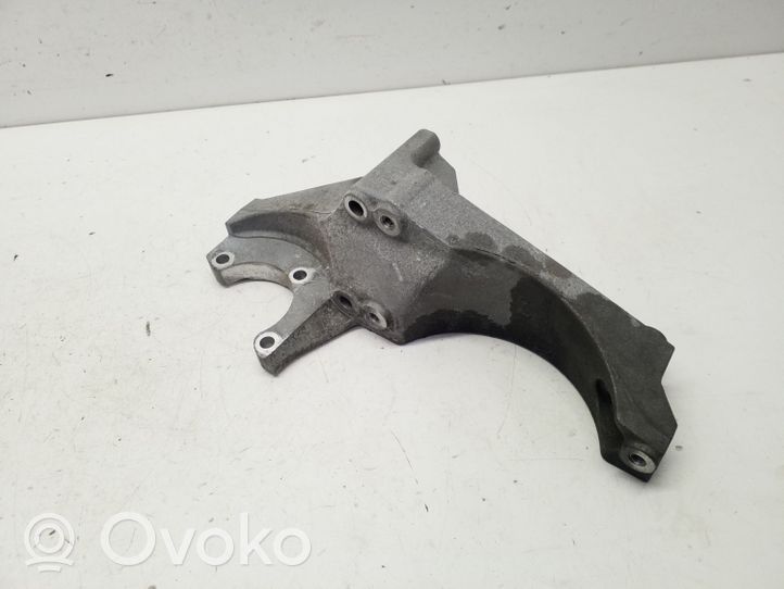 Chevrolet Captiva Soporte del alternador 12628024