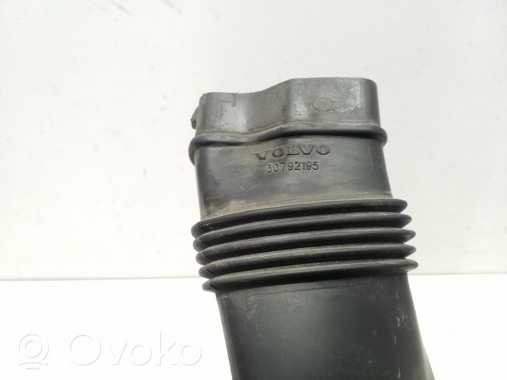 Volvo V70 Boîtier de filtre à air 30792195