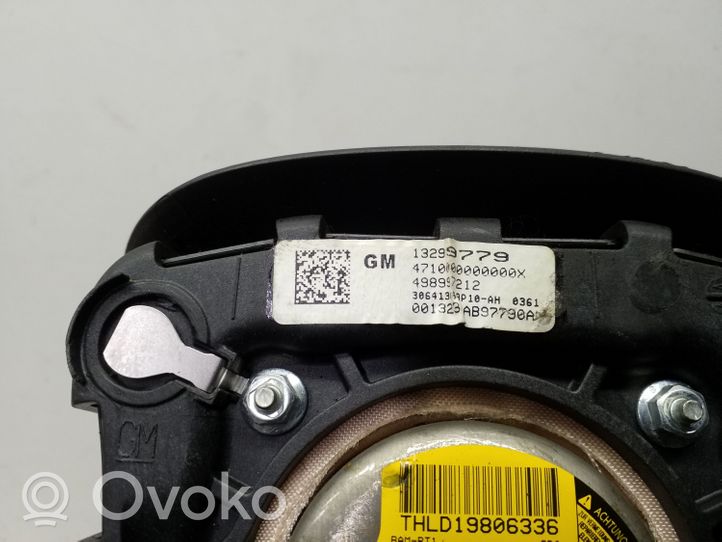 Opel Astra J Poduszka powietrzna Airbag kierownicy 13299779