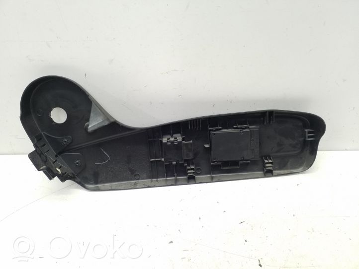 Dodge Challenger Seat trim L0239307