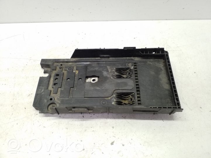 Ford Mondeo MK V Boîte de batterie DG9310723AE