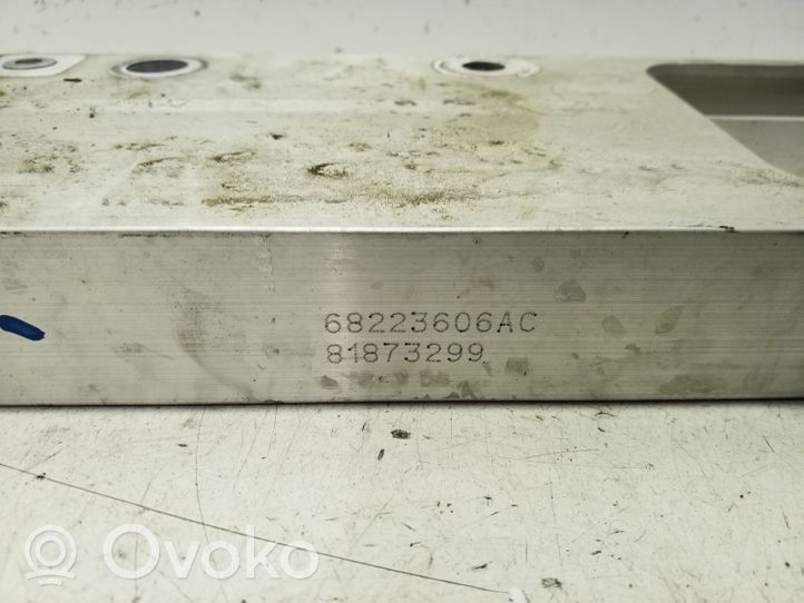 Chrysler Pacifica Vairo kolonėlės tvirtinimo kronšteinas 68223606AC