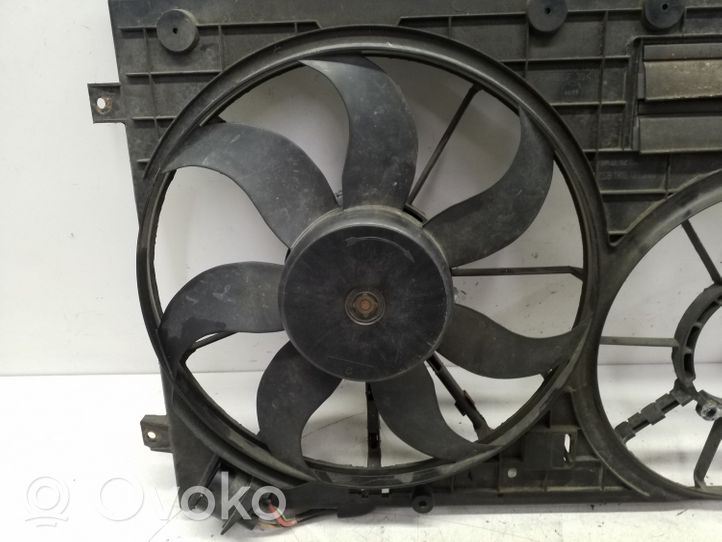 Volkswagen PASSAT B7 Convogliatore ventilatore raffreddamento del radiatore 1K0121207BC