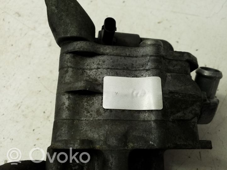 BMW X5M E70 Vairo stiprintuvo siurblys 679645302