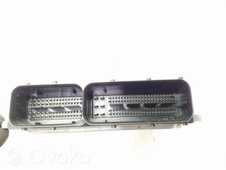 Volkswagen Jetta VI Dzinēja vadības bloks 04L907309K