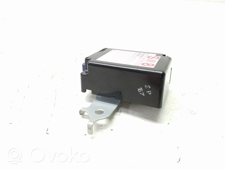 Toyota Prius+ (ZVW40) Module de contrôle sans clé Go 8974047080