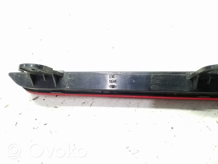 Audi Q7 4L Papildomas stop žibintas 4L0945097