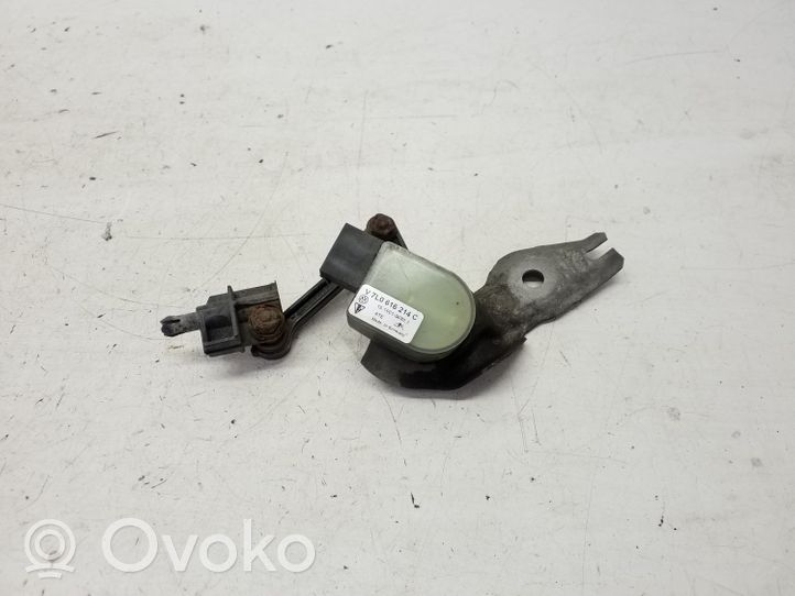 Audi Q7 4L Ajovalon korkeusanturi 7L0616214C