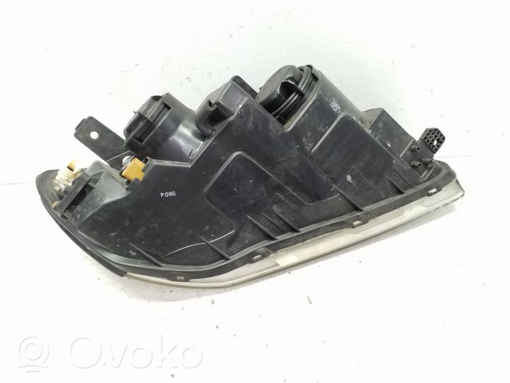 Chevrolet Captiva Lampa przednia 00015547