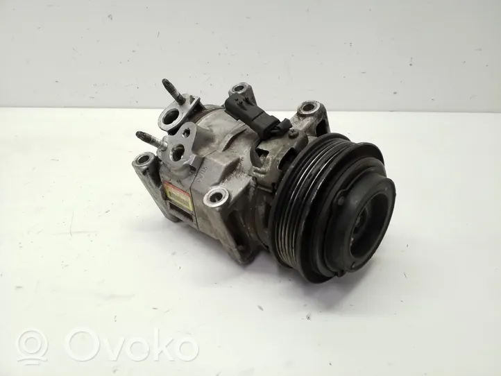 Chrysler Town & Country V Compressore aria condizionata (A/C) (pompa) P55111104AD