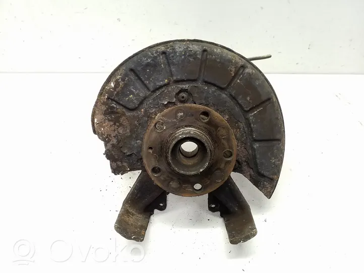 Volkswagen Jetta VI Front wheel hub 