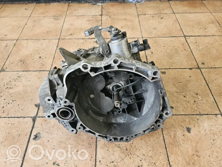 Opel Astra J Scatola del cambio manuale a 6 velocità 55575539