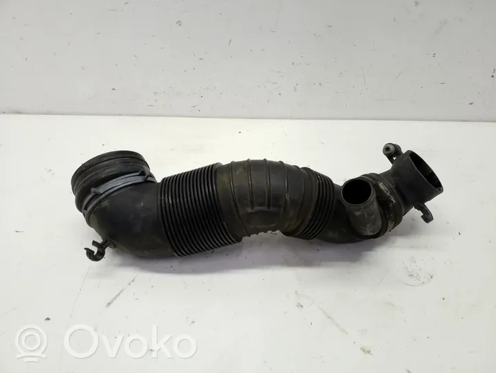 Volkswagen Tiguan Air intake duct part 5N0129656