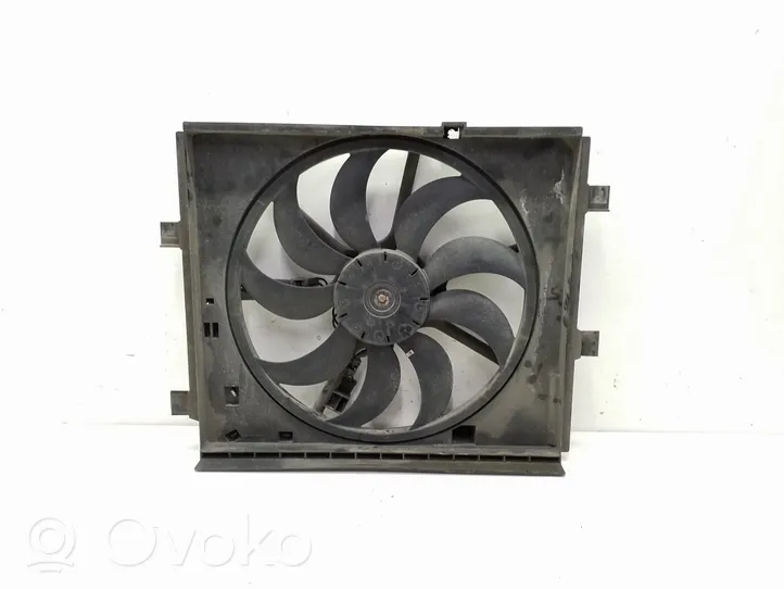 Nissan Juke I F15 Convogliatore ventilatore raffreddamento del radiatore 214833ZU0A