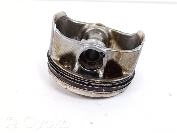 Ford Focus Piston CM5E6K100AG