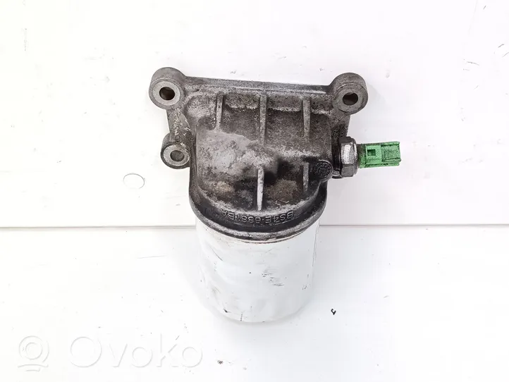 Ford Focus Support de filtre à huile BS4E6881BA