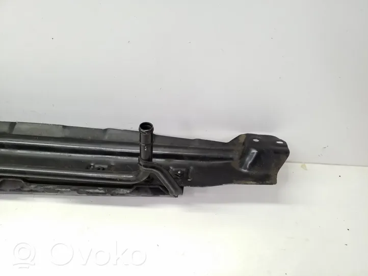 Audi Q7 4L Traverse inférieur support de radiateur 7L0805551A