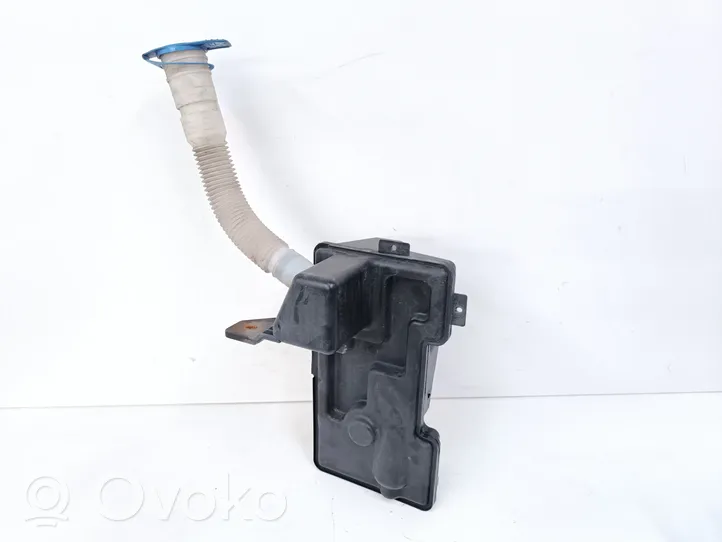 Volkswagen Tiguan Windshield washer fluid reservoir/tank 5N0955453