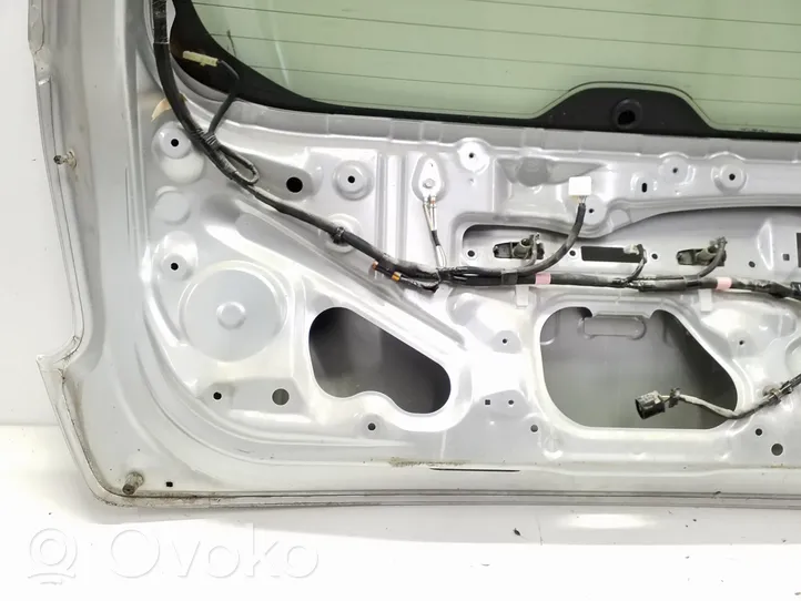 Toyota Prius+ (ZVW40) Couvercle de coffre 