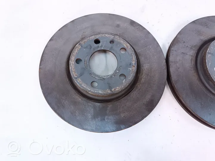 Ford Fusion II Front brake disc 