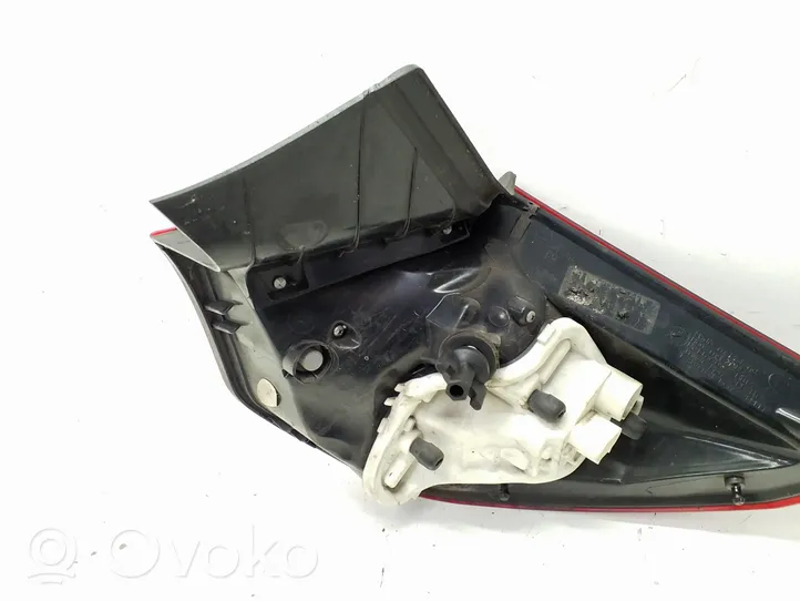 Opel Astra J Luci posteriori 13306459