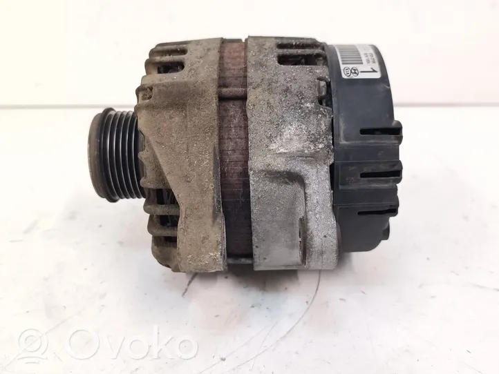 Hyundai ix35 Generatore/alternatore 373002F100