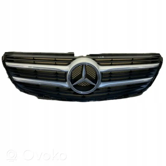 Mercedes-Benz V Class W447 Maskownica / Grill / Atrapa górna chłodnicy A4478801901