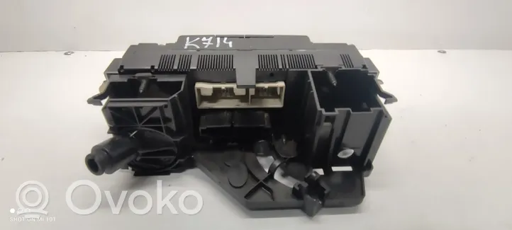 Skoda Octavia Mk2 (1Z) Mascherina climatizzatore/regolatore riscaldamento CZ1911