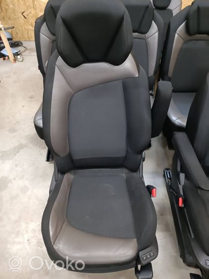 Citroen C4 Grand Picasso Fotele / Kanapa / Komplet 