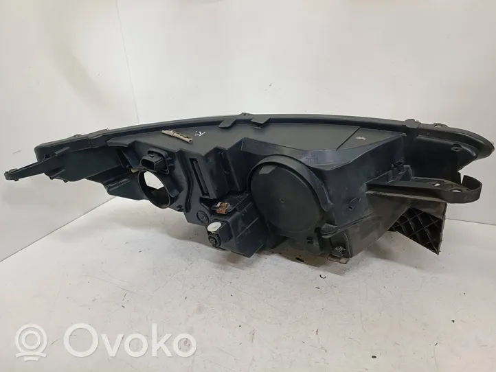 Citroen C4 II Lampa przednia 9687308380