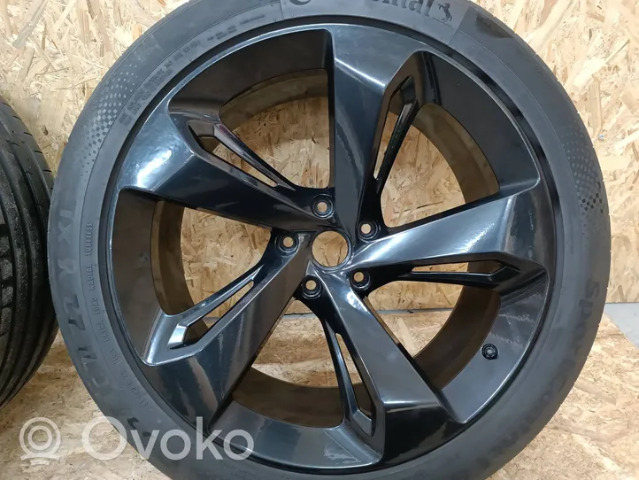 Bentley Bentayga R22 alloy rim BE008