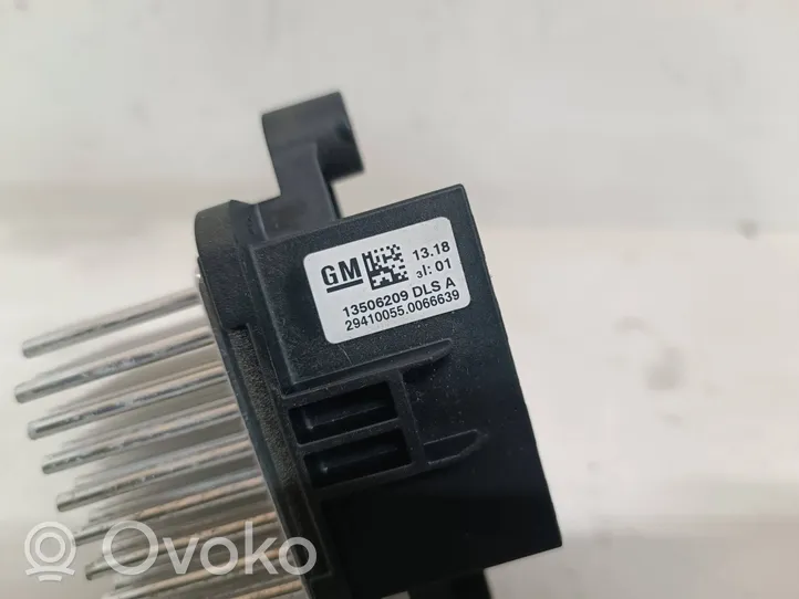 Opel Astra K Heater blower motor/fan resistor 13506209