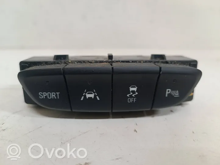 Opel Astra K Autres commutateurs / boutons / leviers 39028734