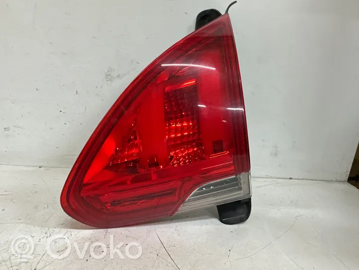 Peugeot 2008 I Luci posteriori del portellone del bagagliaio 9678074580