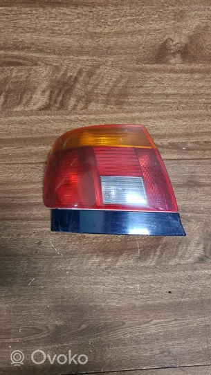 Audi A4 S4 B5 8D Lampa tylna 