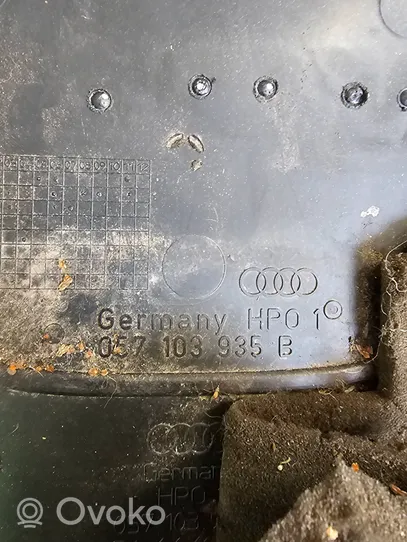 Audi A8 S8 D2 4D Engine cover (trim) 057103935B