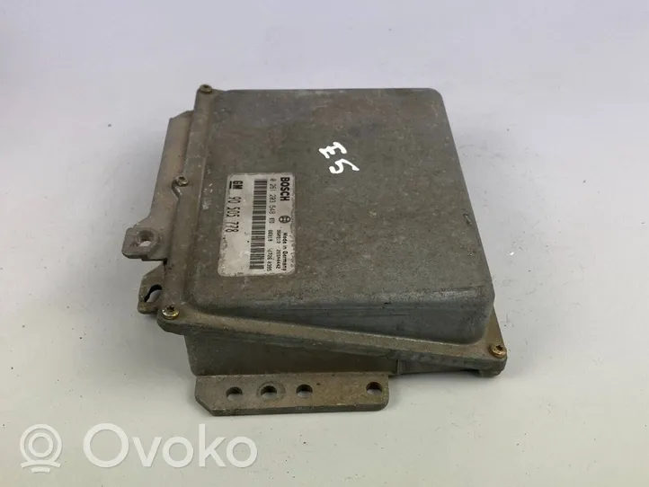 Opel Astra J Calculateur moteur ECU 90505778