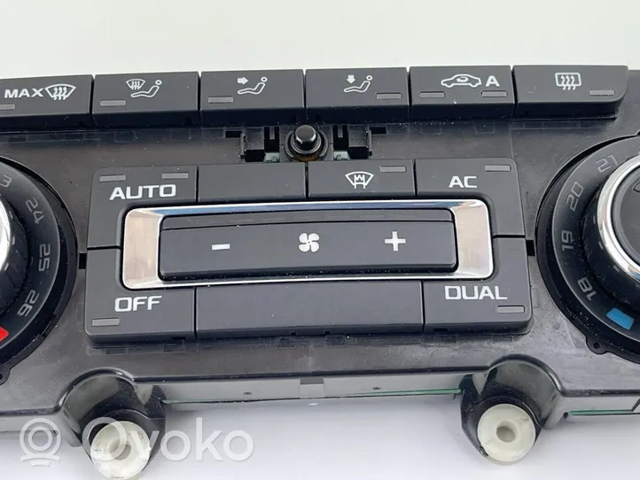 Skoda Yeti (5L) Climate control unit 3T0907044BQ