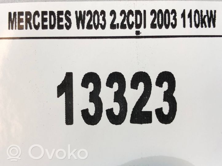 Mercedes-Benz C W203 Tuyau de remplissage de réservoir de carburant A2034701520