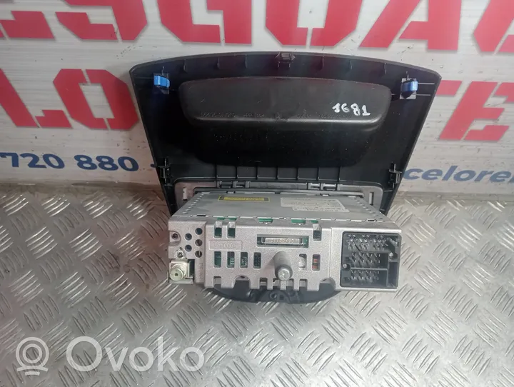 Toyota Aygo AB10 Panel / Radioodtwarzacz CD/DVD/GPS 861200H010