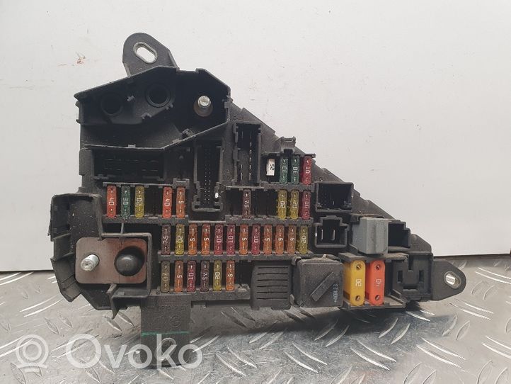 BMW 5 E60 E61 Module de fusibles 6906558