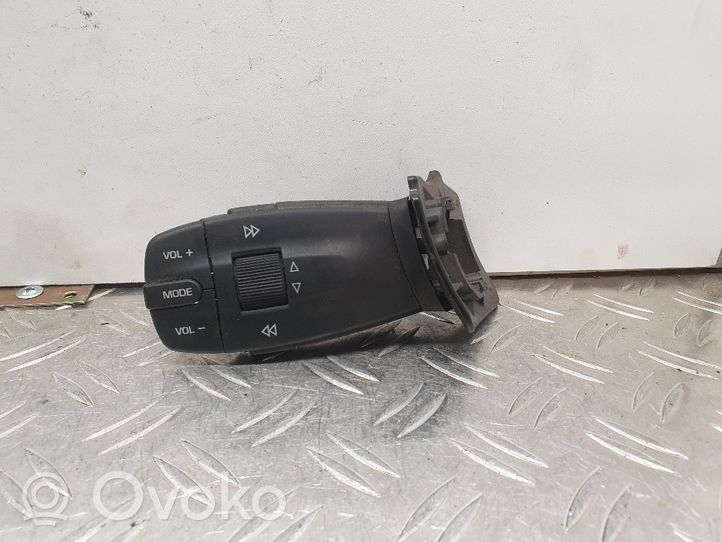 Seat Ibiza IV (6J,6P) Interruttore di controllo dell’audio 5J0959849