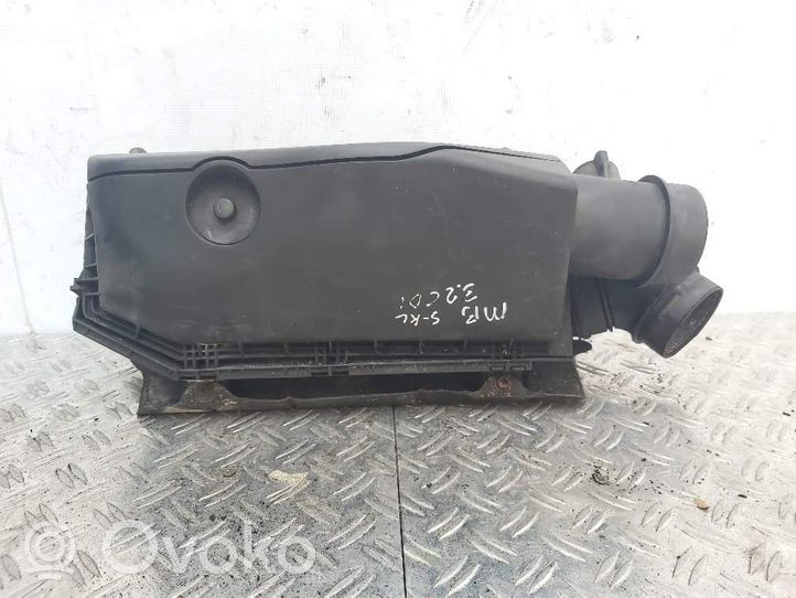 Mercedes-Benz S W220 Boîtier de filtre à air A6130940387