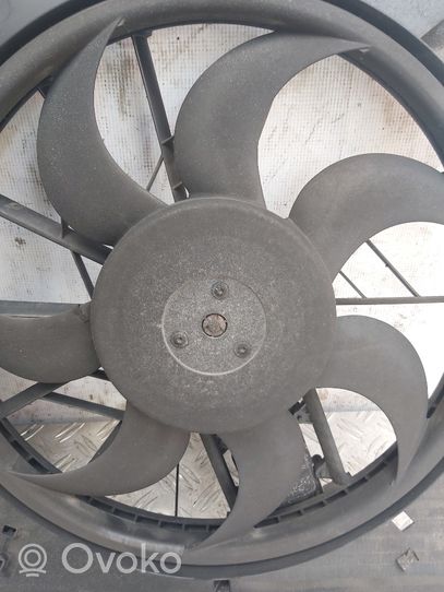 Volkswagen Touareg I Ventilatoru komplekts 7L0121207D