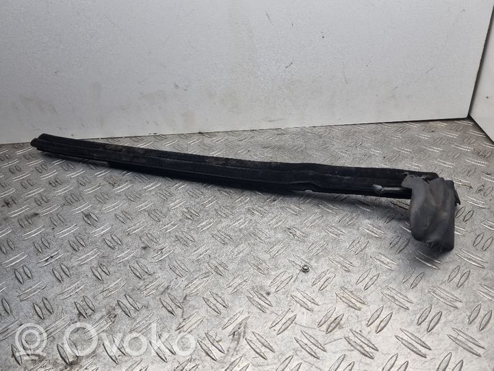 Audi A4 S4 B7 8E 8H Guarnizione in gomma finestrino/vetro portiera posteriore 8H0839480C