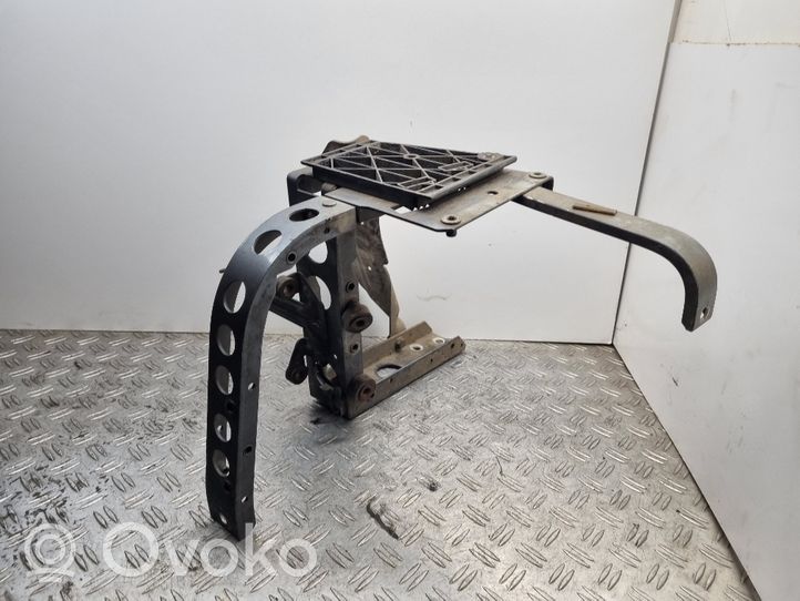 Audi A8 S8 D2 4D Supporto di montaggio del parafango 4D0821138AL